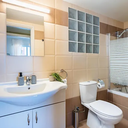 Mystique 1-bedroom Apartment Larnaka